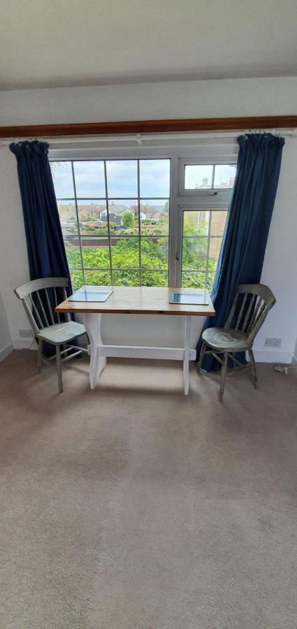 Beautiful 1 Bedroom Cottage With Courtyard. Deal Eksteriør billede