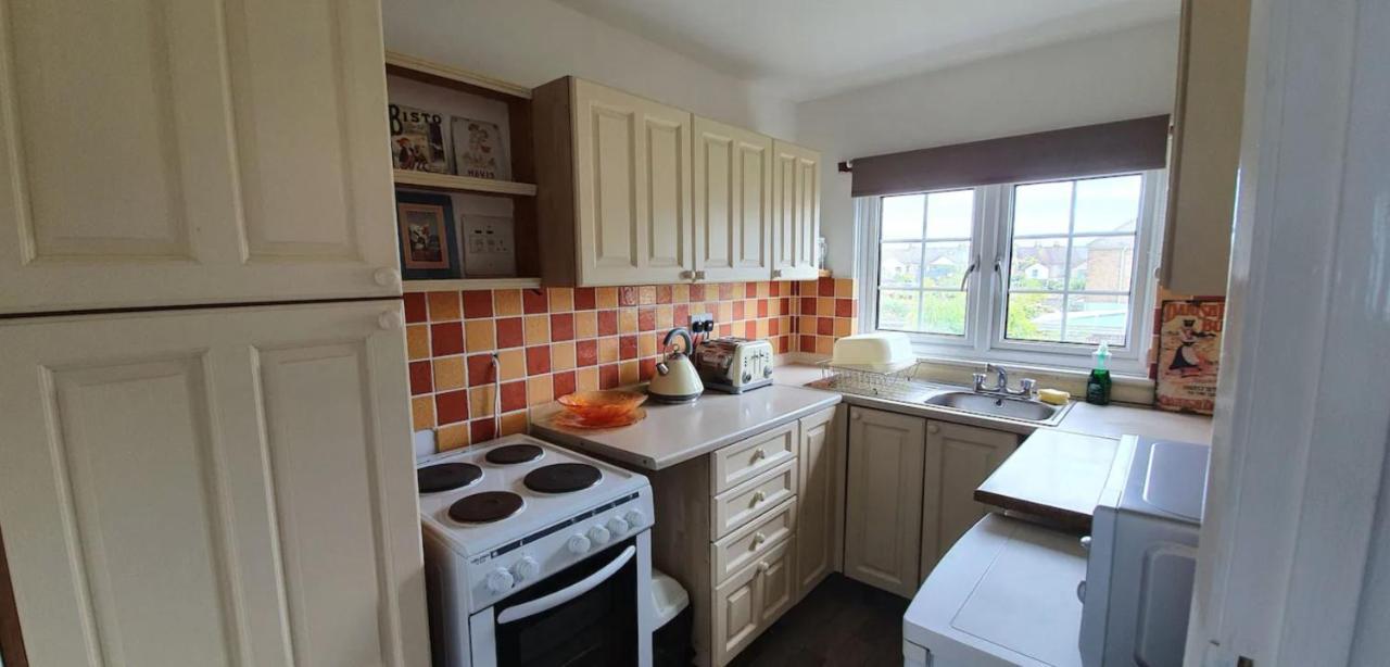 Beautiful 1 Bedroom Cottage With Courtyard. Deal Eksteriør billede